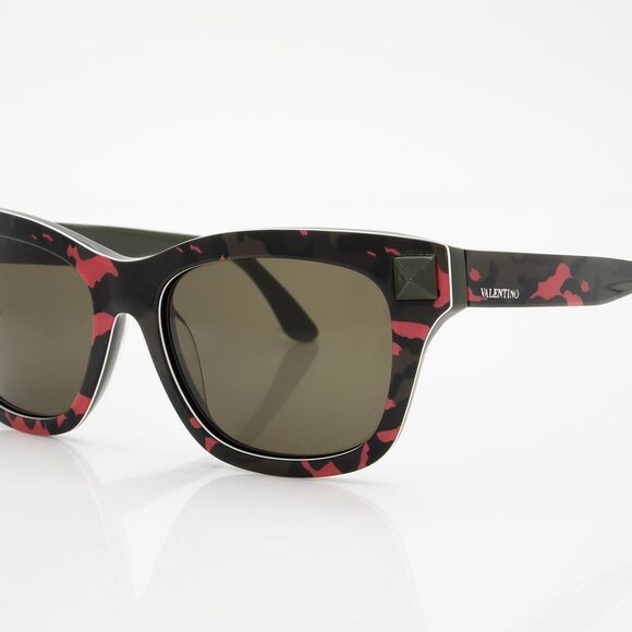 Valentino Camouflage Wayfarer Sunglasses - Picture 5 of 5